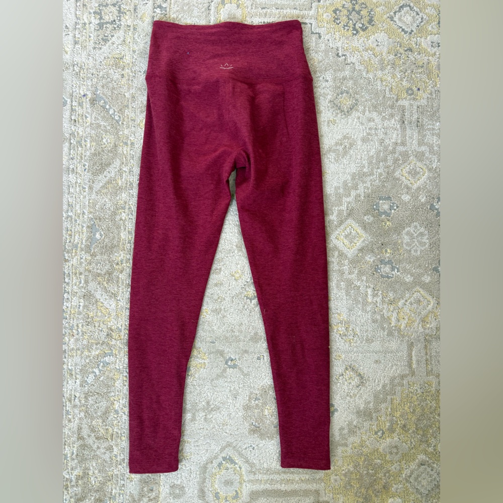 Beyond Yoga Spacedye High Waisted Midi Leggings in cranberry heather - Picture 5 of 9
